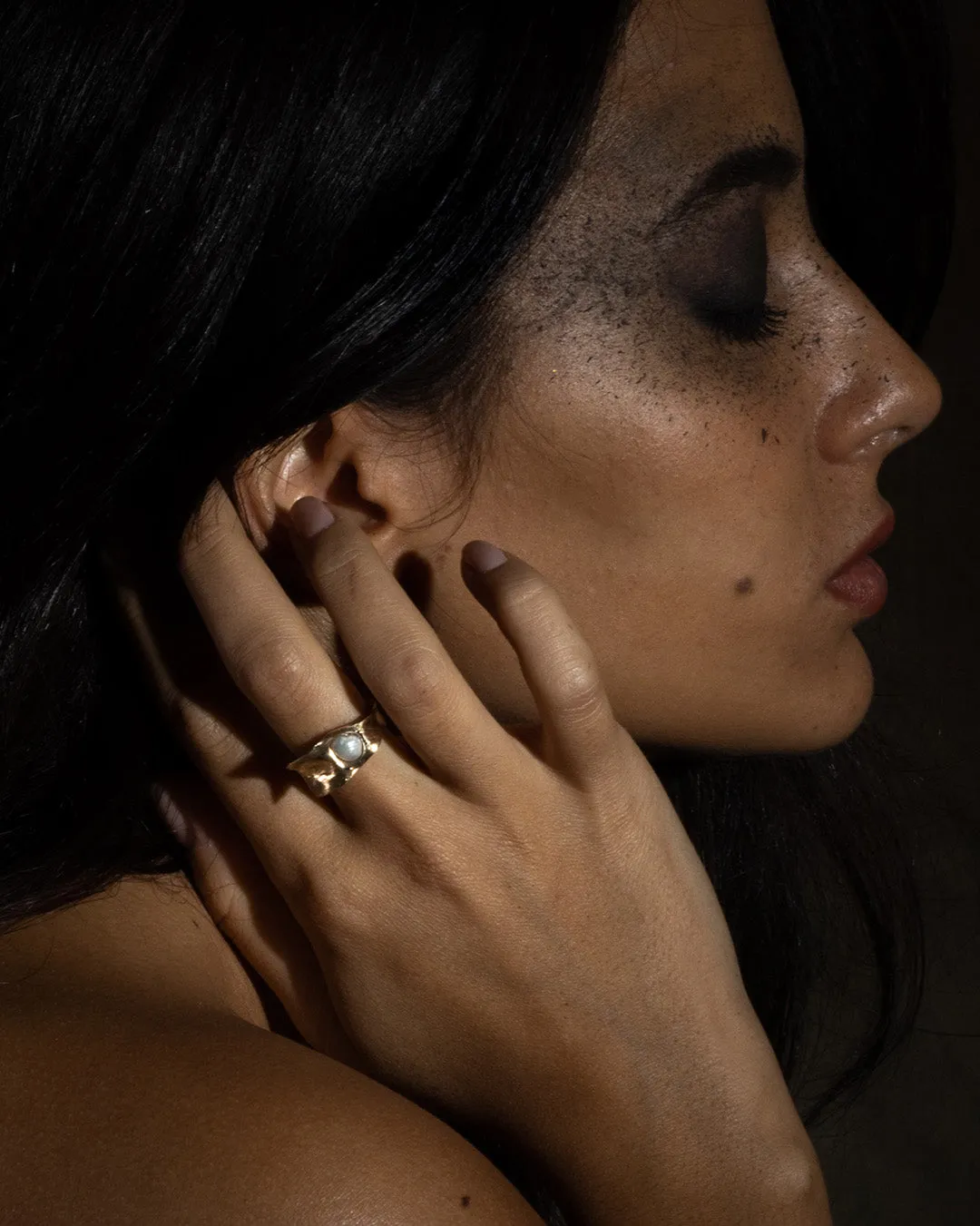 Flying rivers Bronze and Pearl Ring