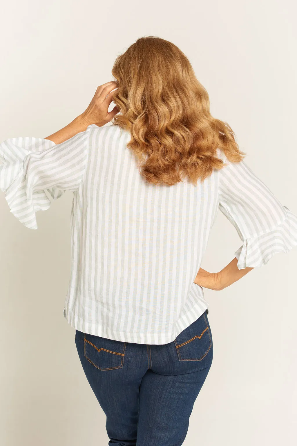 Shake Ruffle & Roll Top Sage/White