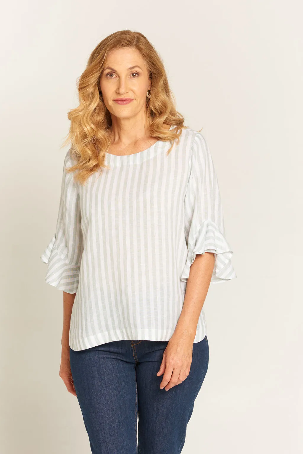 Shake Ruffle & Roll Top Sage/White